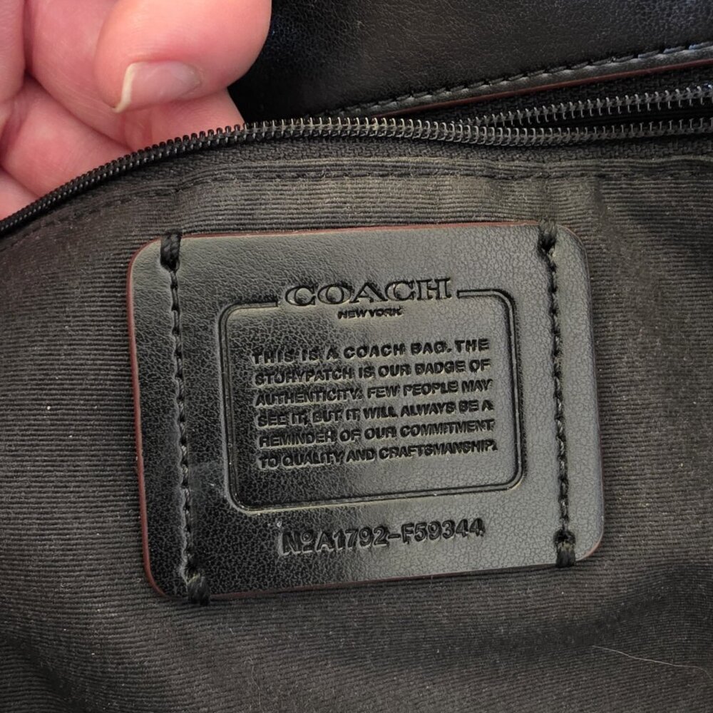 ✨ RARE Coach Beechwood Bow Perforated Sierra Satchel ✨ - Picture 3 of 16